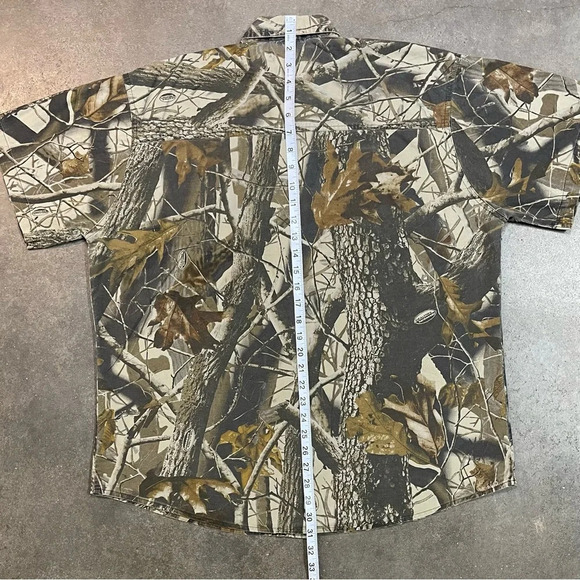 Vintage Woolrich Realtree Hardwoods Camo Button Shirt - Picture 7 of 8